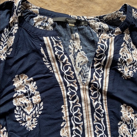 Patterned work blouse - Picture 3 of 3